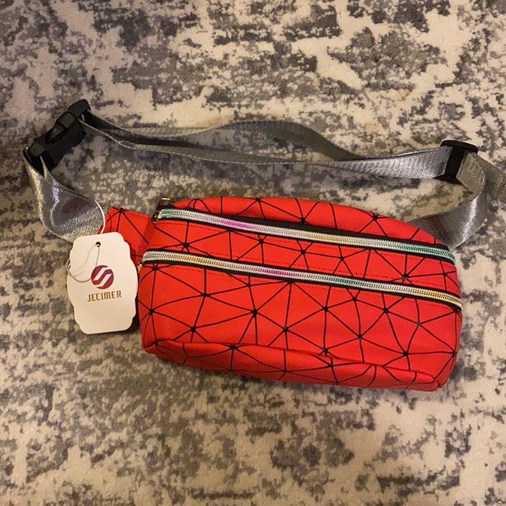 ❤️NWT fanny pack bag
